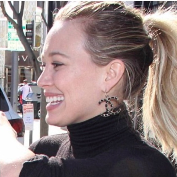 Chanel CC XL Chain Dangle Earrings - Picture 7 of 8